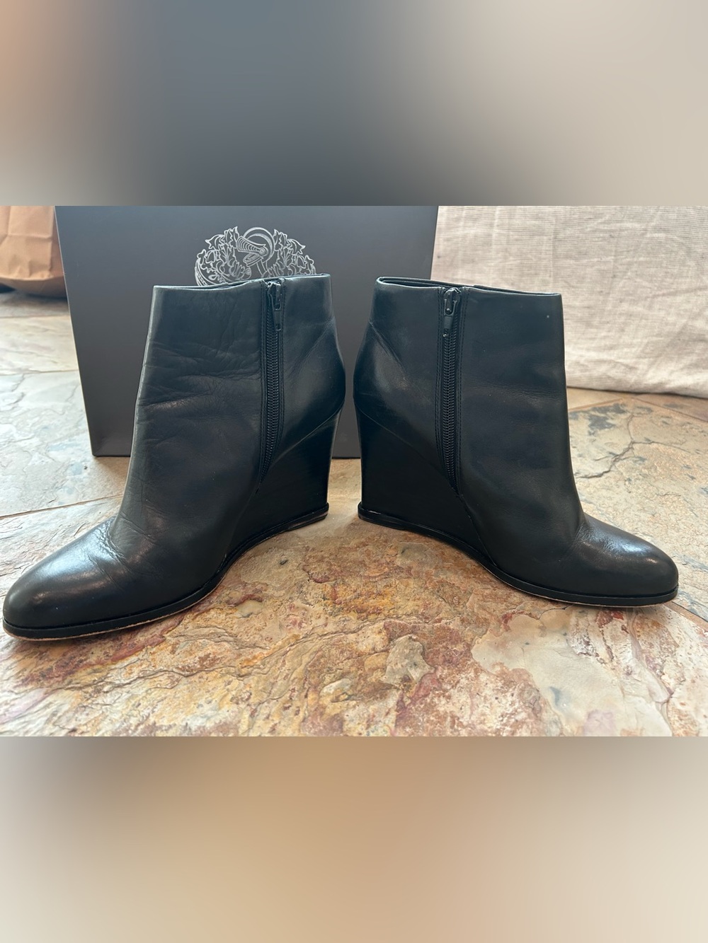 Vince Camuto Gemina Black Leather Wedge Booties Size 9 - Picture 3 of 8